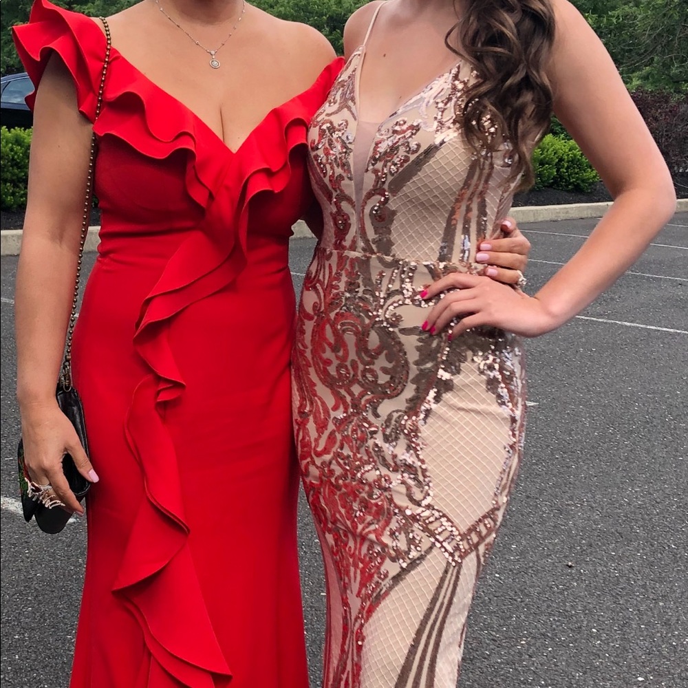 Betsy And Adam Evening Sequence Gown Size 6 - image 2